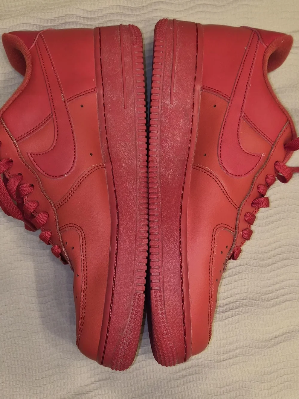 Nike Men's All-Red Low-Top Athletic Sneakers